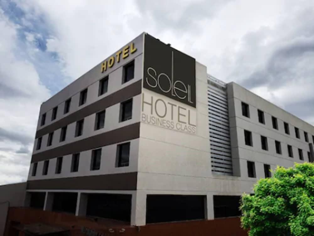 Hotel Soleil Business Class Celaya Celaya  Esterno foto